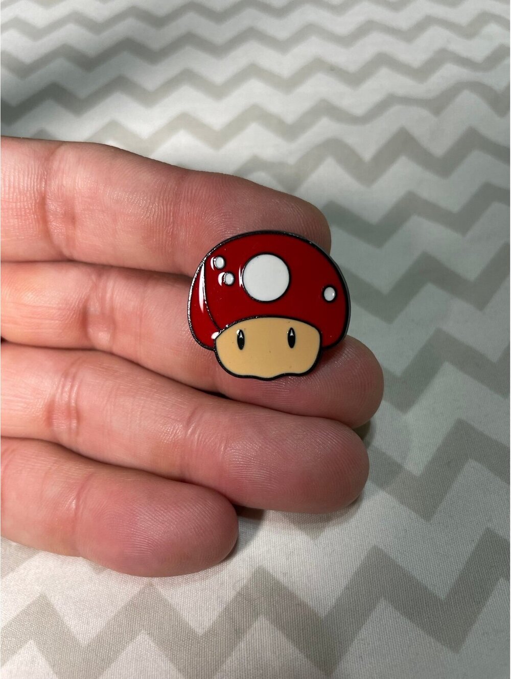 Super Mario Brothers Mushroom Logo Metal Enamel Video Game Lapel Brooch Pin
